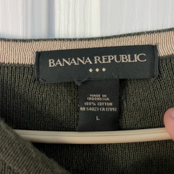 Banana Republic Long Sleeve Sweater (Large) - Picture 3 of 3
